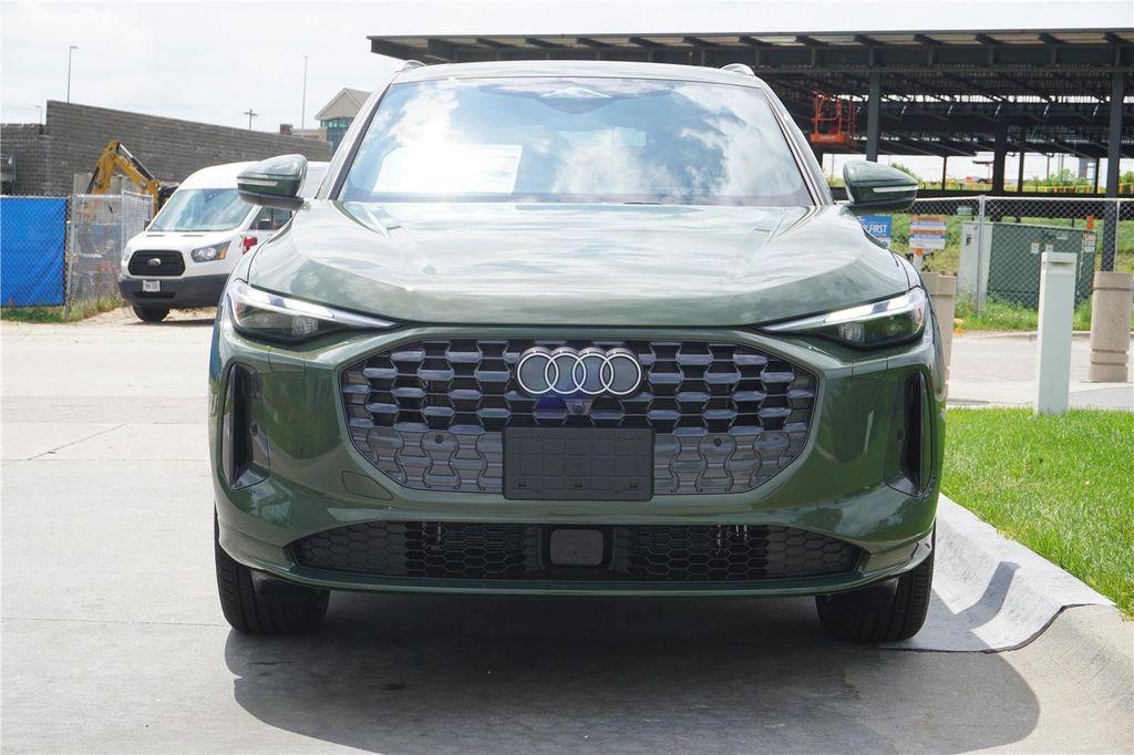 new 2025 Audi Q5 car, priced at $49,025