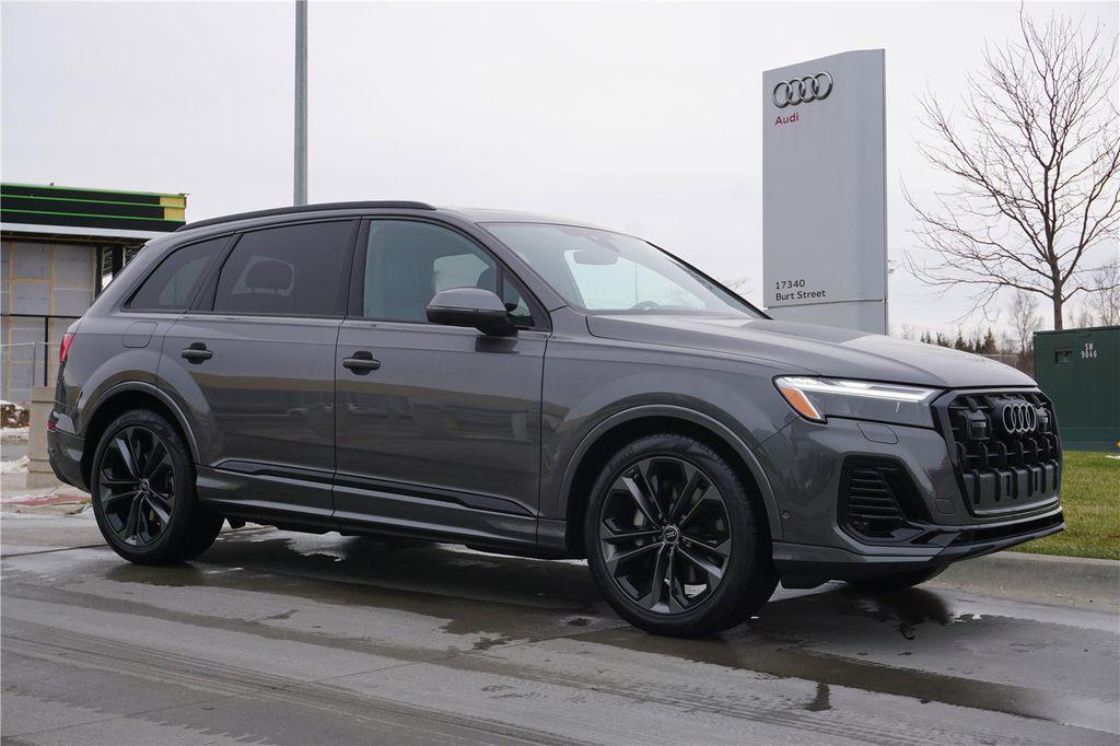 new 2026 Audi Q7 car, priced at $76,945