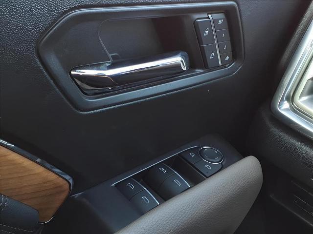 used 2024 GMC Canyon car, priced at $46,450