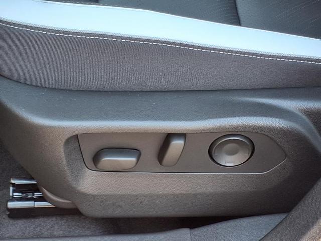 new 2025 Buick Envision car, priced at $39,212