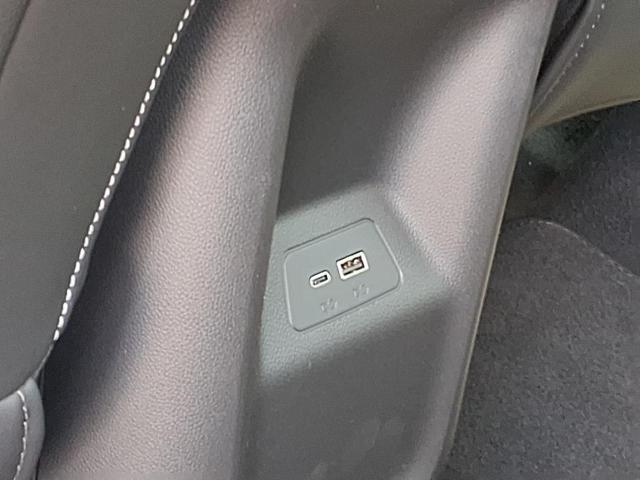 new 2025 Buick Envision car, priced at $39,212