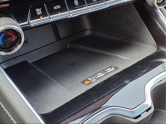 used 2024 Chevrolet Traverse car, priced at $35,950