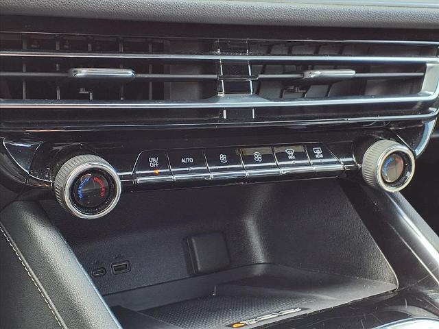 used 2024 Chevrolet Traverse car, priced at $35,950