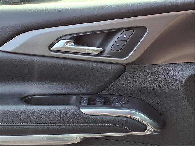 used 2024 Chevrolet Traverse car, priced at $35,950