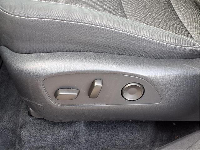 used 2024 Chevrolet Traverse car, priced at $34,450