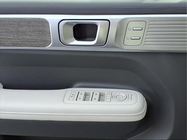 used 2025 Hyundai Santa Fe car, priced at $43,790