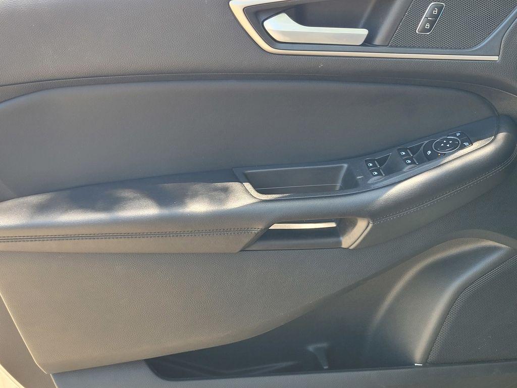 used 2023 Ford Edge car, priced at $17,926