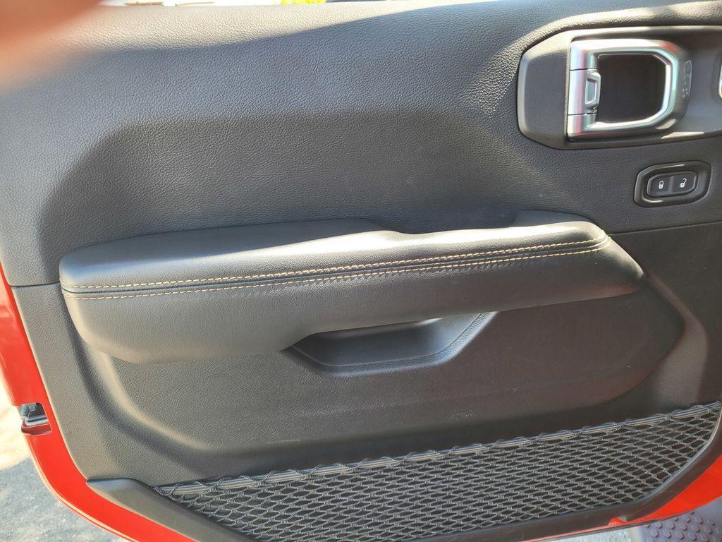 used 2025 Jeep Wrangler 4xe car, priced at $34,684