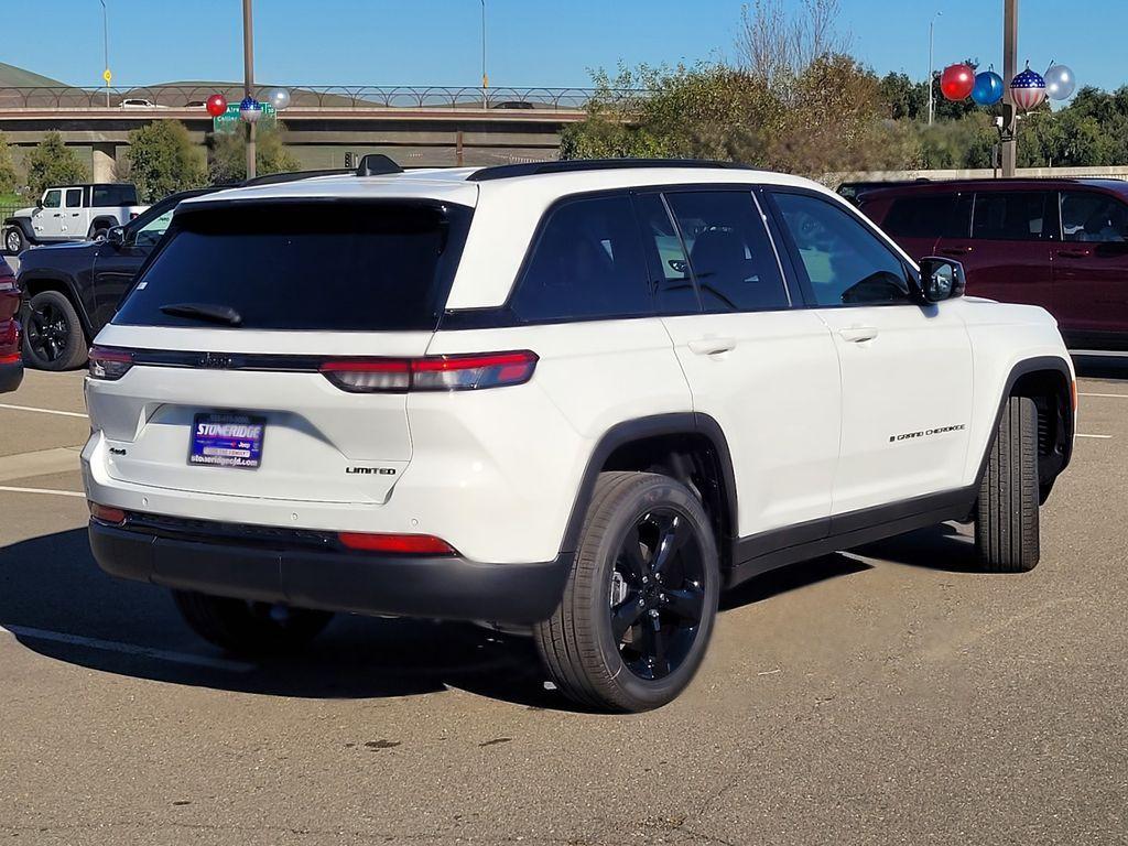 new 2025 Jeep Grand Cherokee car, priced at $53,635