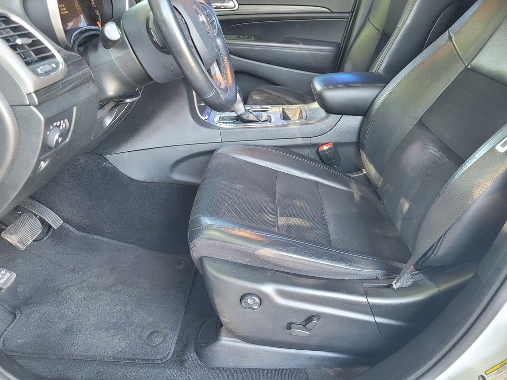 used 2021 Jeep Grand Cherokee car, priced at $29,981