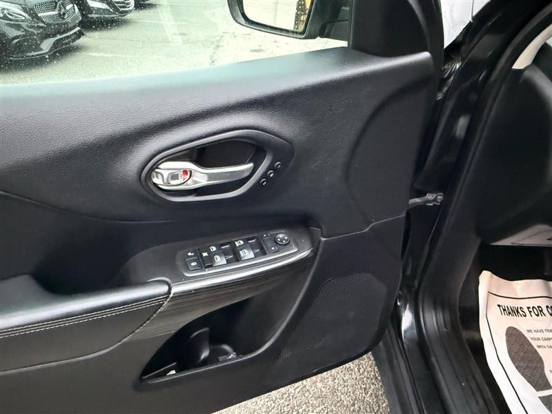 used 2014 Jeep Cherokee car, priced at $11,995