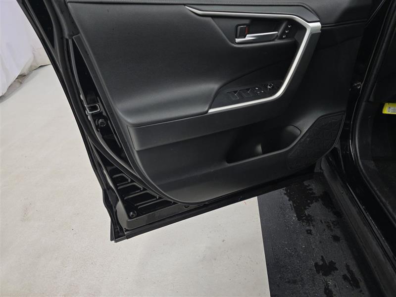 used 2020 Toyota RAV4 car, priced at $21,995