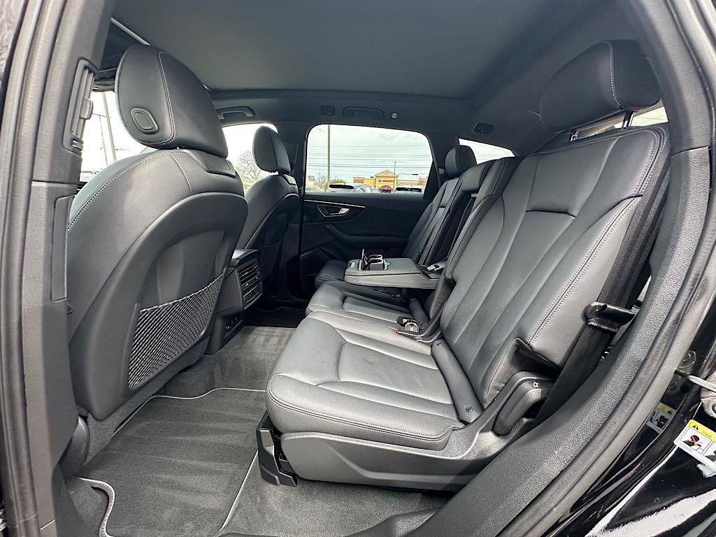 used 2025 Audi Q7 car, priced at $52,590