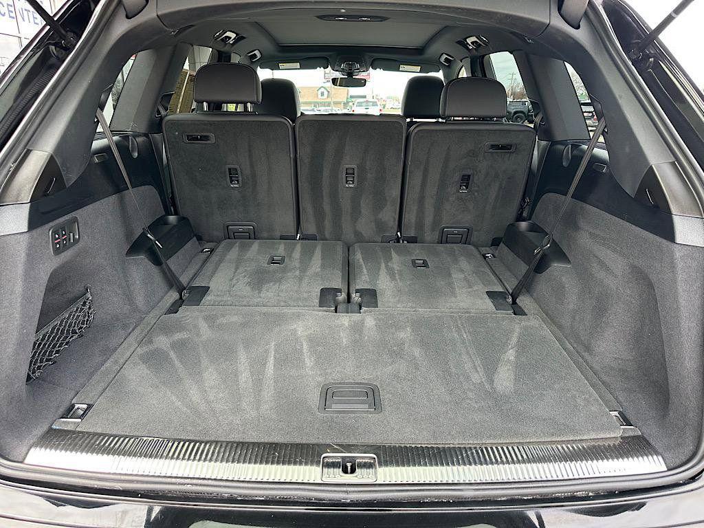 used 2025 Audi Q7 car, priced at $52,590