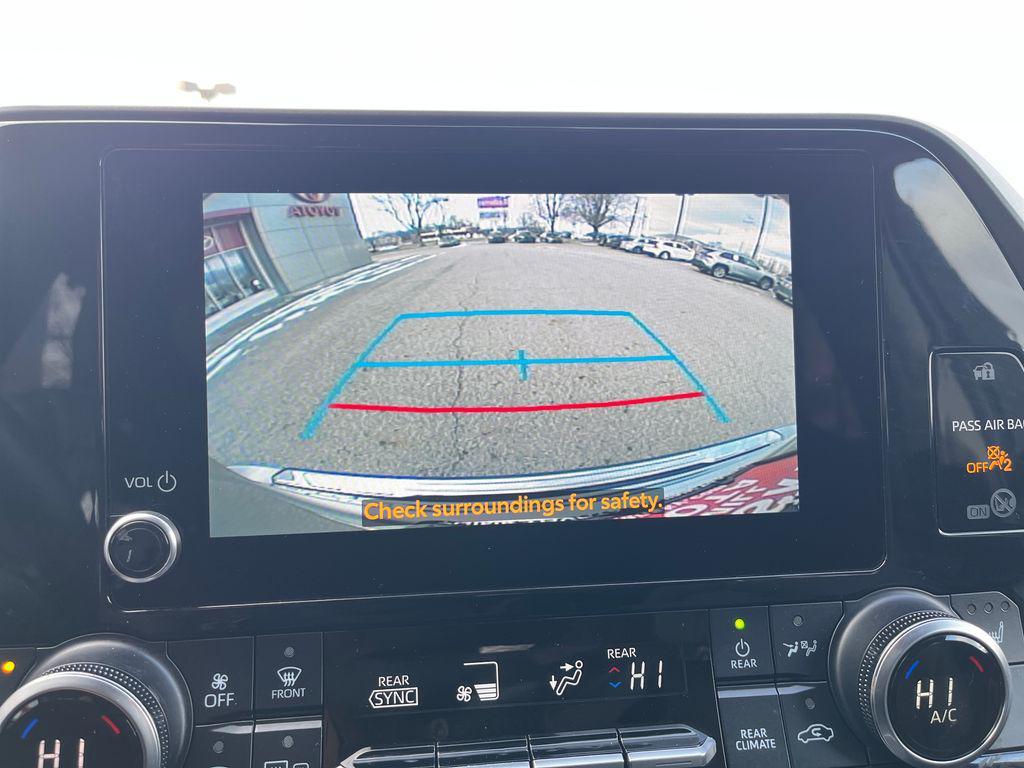 used 2024 Toyota Highlander car, priced at $41,239