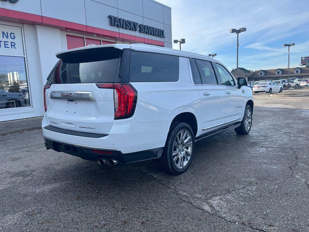 used 2021 GMC Yukon XL car, priced at $42,269