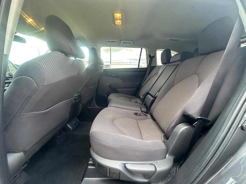 used 2024 Toyota Highlander car, priced at $33,903