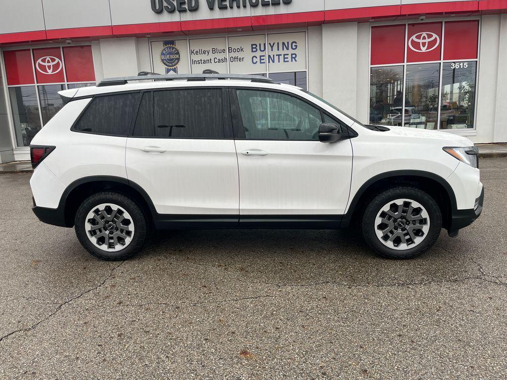 used 2024 Honda Passport car, priced at $31,640
