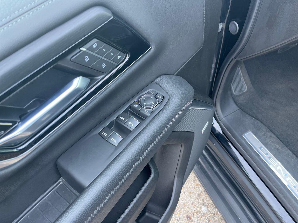 used 2025 GMC Yukon car, priced at $68,933