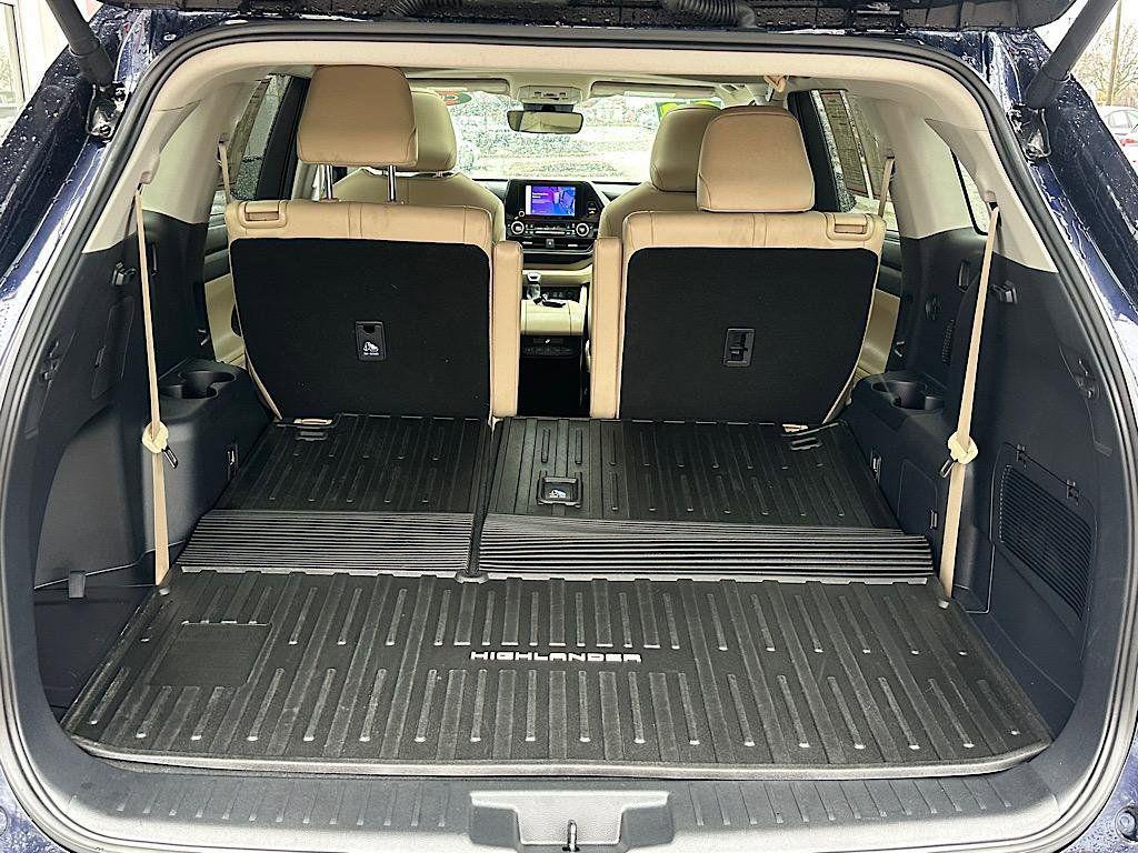 used 2024 Toyota Highlander car, priced at $41,810