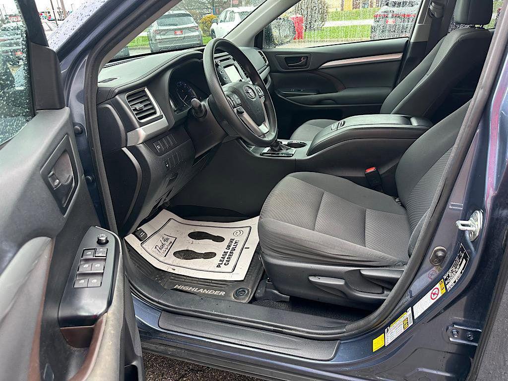 used 2018 Toyota Highlander Hybrid car, priced at $21,906