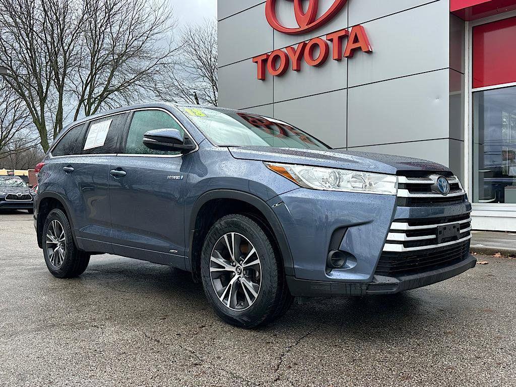 used 2018 Toyota Highlander Hybrid car, priced at $21,906