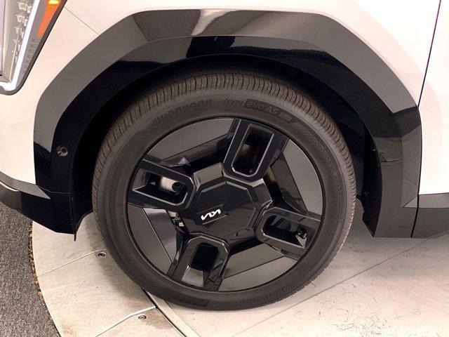 new 2026 Kia EV9 car, priced at $74,630