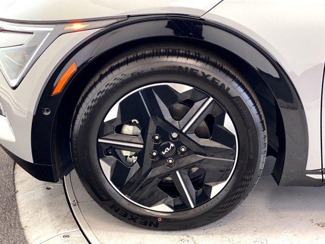 new 2025 Kia EV6 car, priced at $52,065