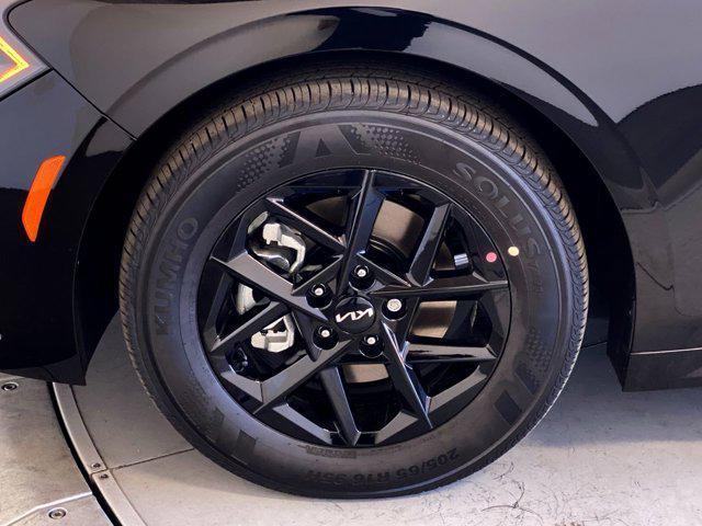 new 2026 Kia K5 car, priced at $28,785