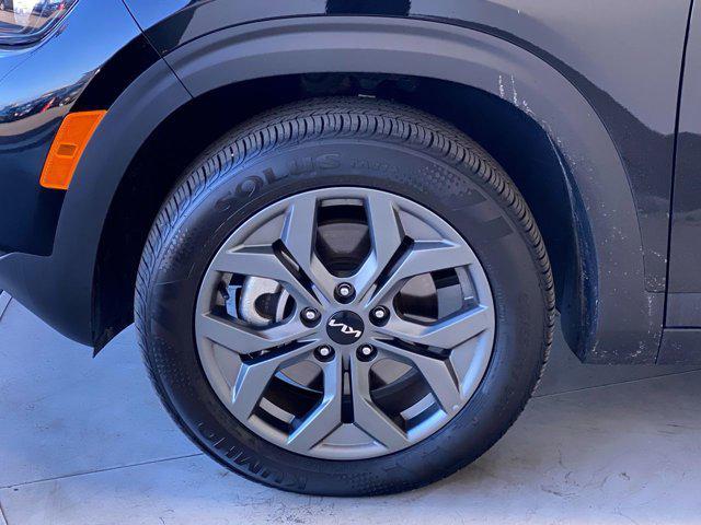 used 2025 Kia Seltos car, priced at $25,988