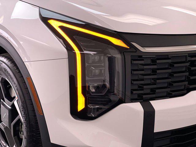 new 2026 Kia Sportage car, priced at $33,780