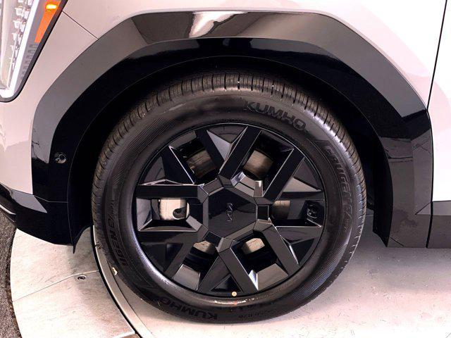 new 2026 Kia EV9 car, priced at $72,285