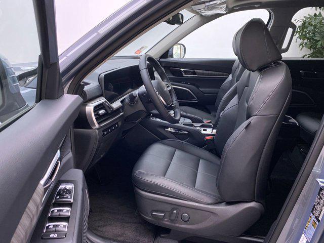 new 2025 Kia Telluride car, priced at $43,820
