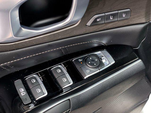 new 2026 Kia Sorento car, priced at $48,270