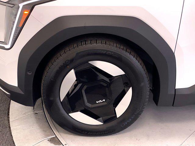 new 2026 Kia EV9 car, priced at $66,715