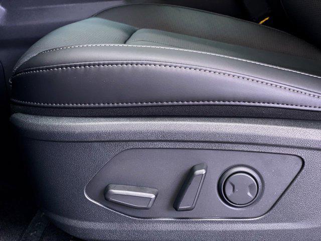 new 2026 Kia Sorento Hybrid car, priced at $42,570