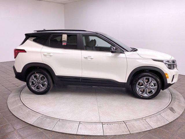 new 2026 Kia Seltos car, priced at $28,870