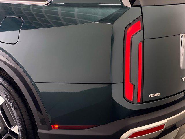 new 2027 Kia Telluride Hybrid car, priced at $49,075