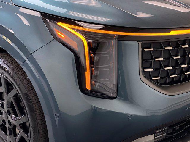 new 2026 Kia Carnival Hybrid car, priced at $55,925