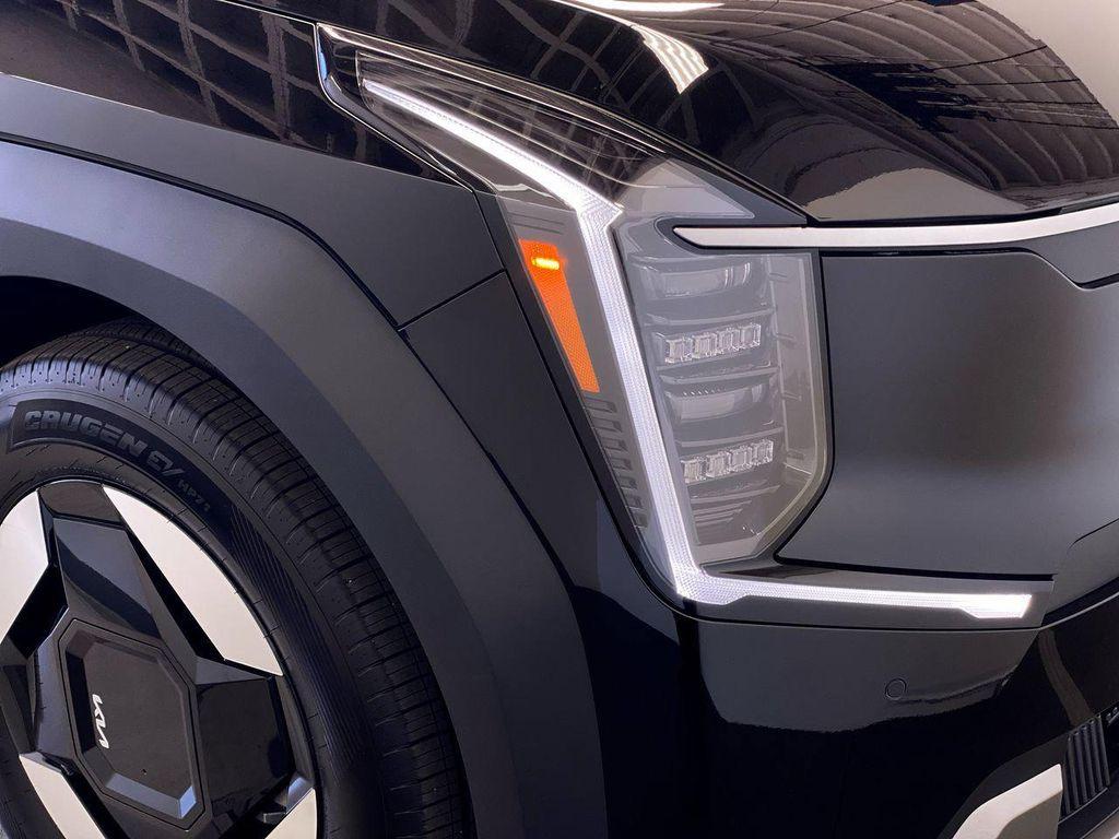 new 2026 Kia EV9 car, priced at $50,725