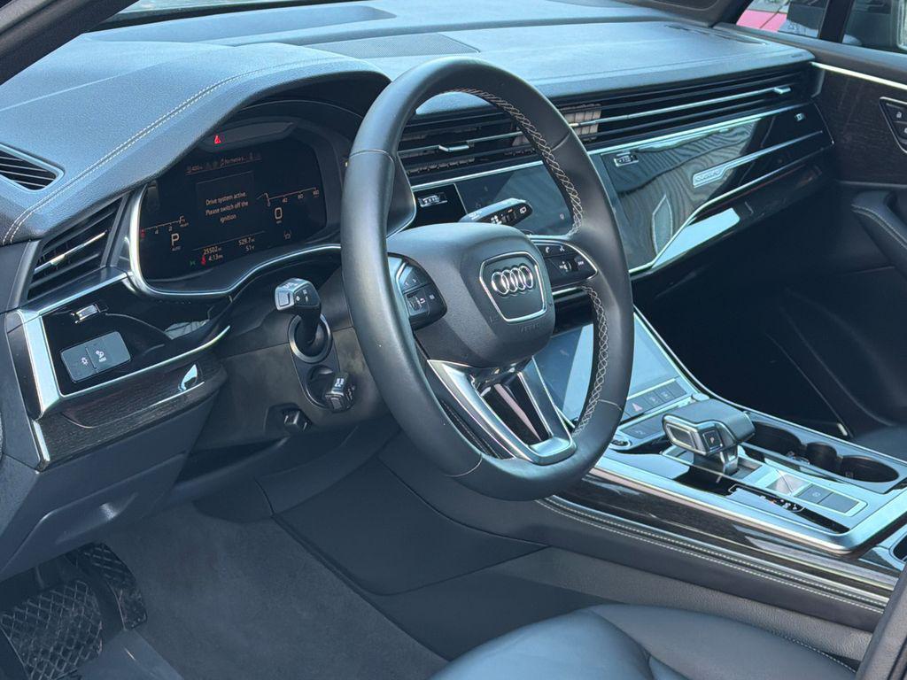 used 2025 Audi Q7 car, priced at $47,500