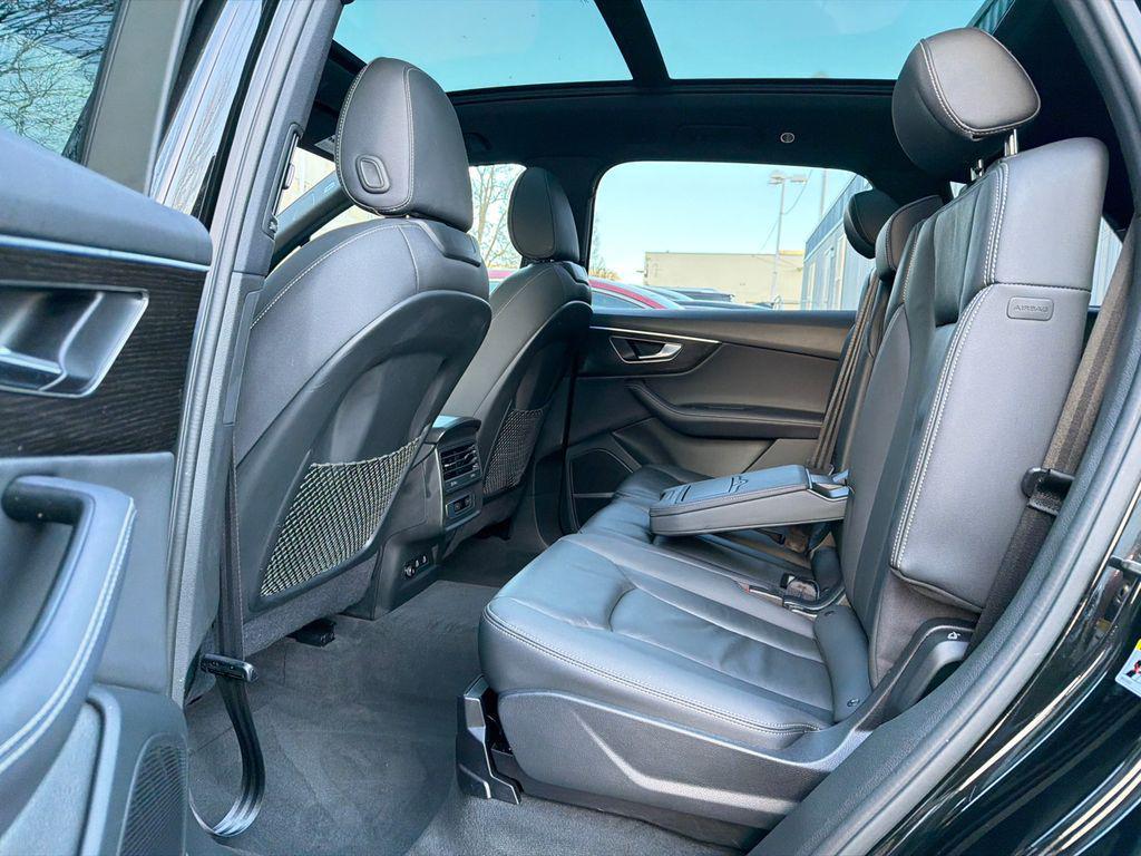 used 2025 Audi Q7 car, priced at $47,500