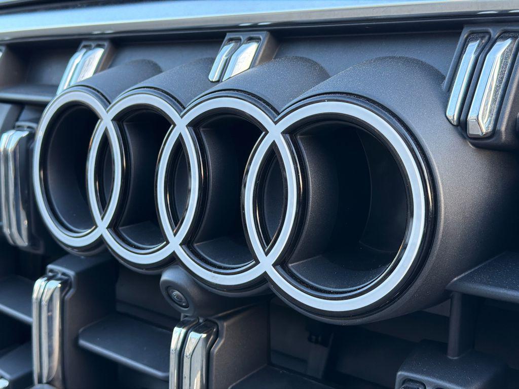 used 2025 Audi Q7 car, priced at $47,500