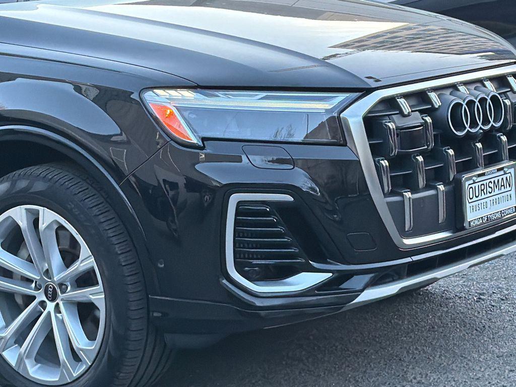 used 2025 Audi Q7 car, priced at $47,500