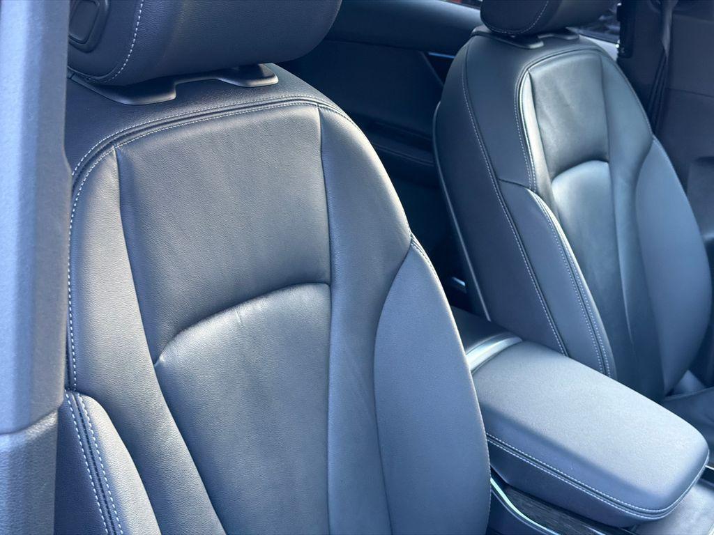 used 2025 Audi Q7 car, priced at $47,500