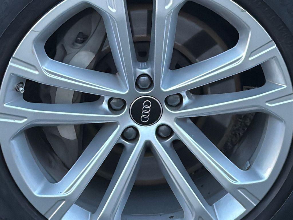 used 2025 Audi Q7 car, priced at $47,500