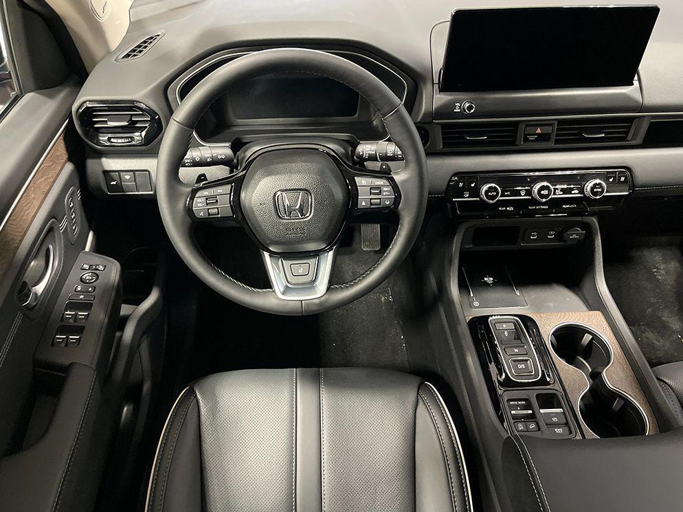 new 2026 Honda Pilot car, priced at $54,263