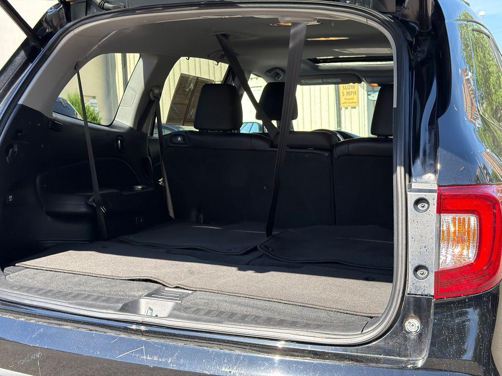 used 2021 Honda Pilot car, priced at $28,999