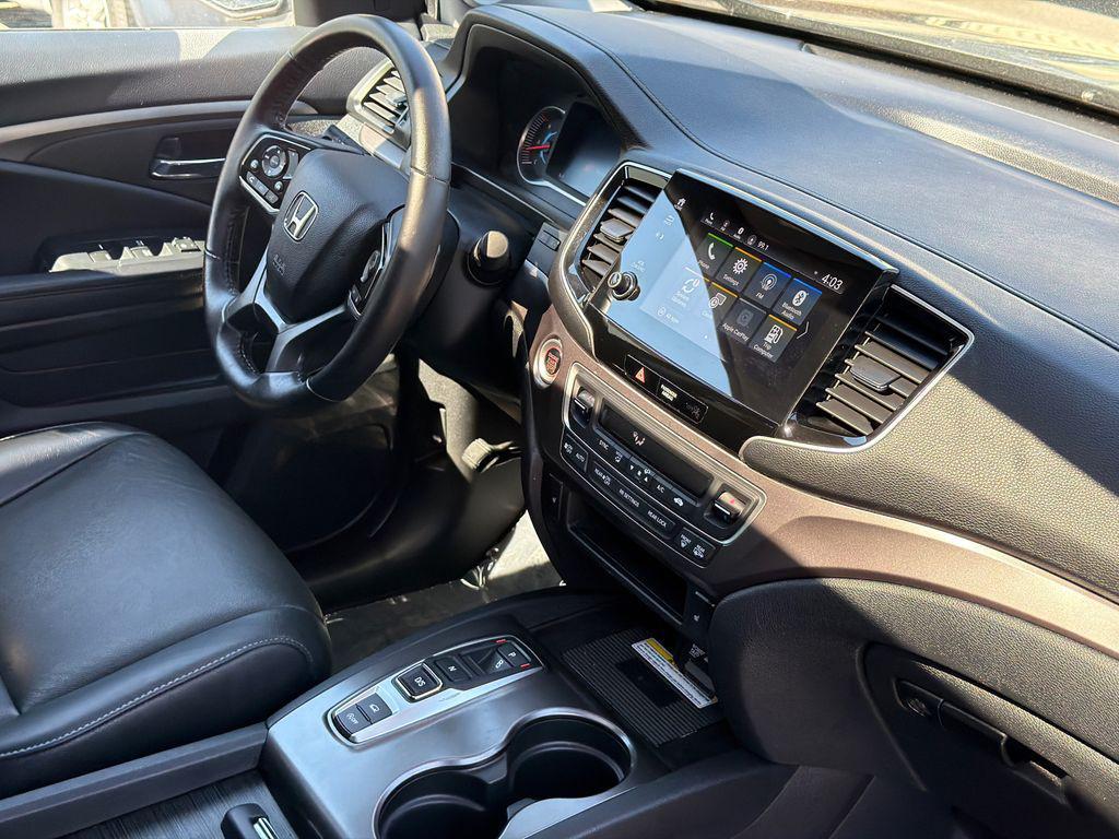 used 2021 Honda Pilot car, priced at $28,999