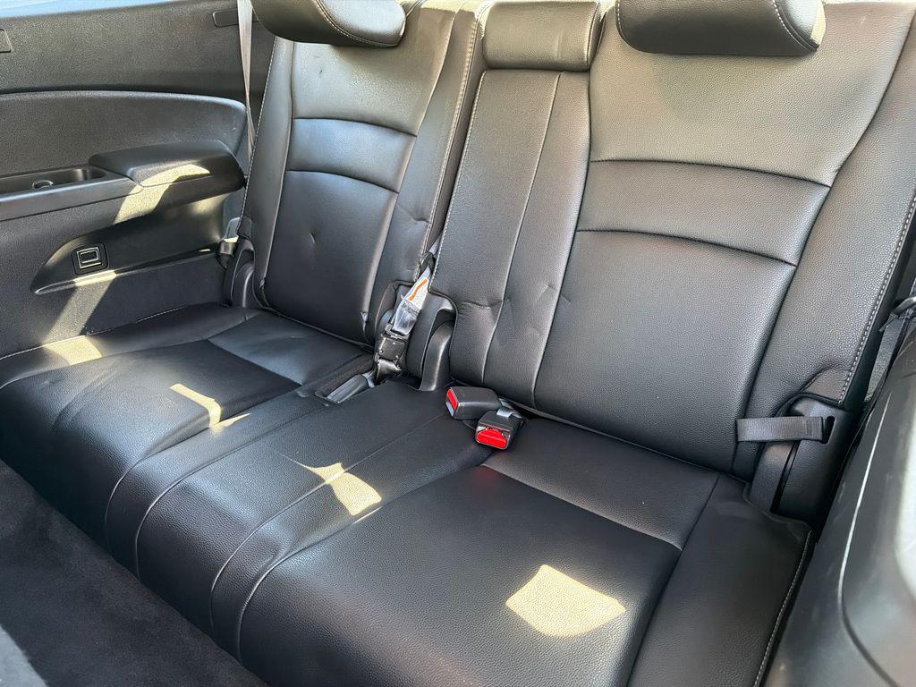 used 2021 Honda Pilot car, priced at $28,999